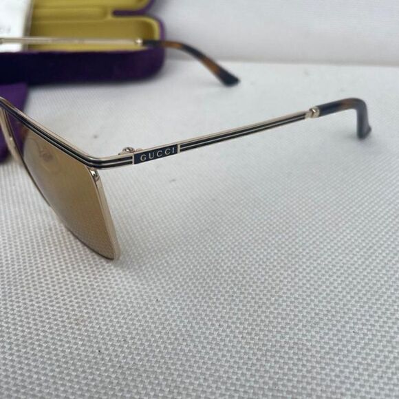 NIB Gucci GG0821S Rectangular Sunglasses - Picture 11 of 11